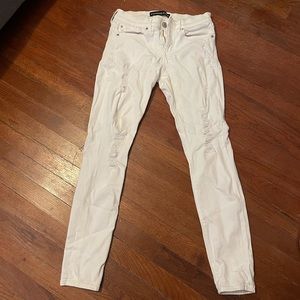 White express mid rise jean.  Size 4R.  Great condition
